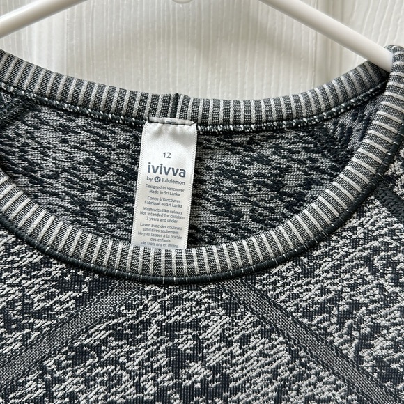 LIKE NEW! Ivivva Fly Tech Long Sleeve Top - Picture 11 of 11